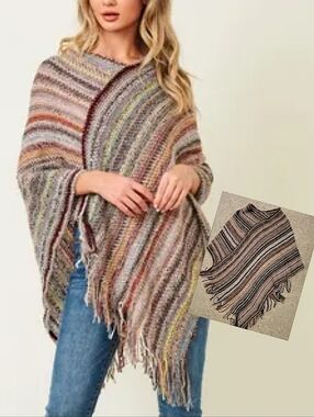 Poncho in Earth Tones 💗 MAKE AN OFFER 💗
